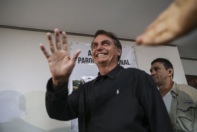 O presidente Jair Bolsonaro participa de evento do partido Aliança pelo Brasil