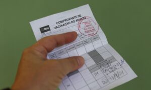 Campanha de Mega Vacinação contra covid-19 começa em todo país